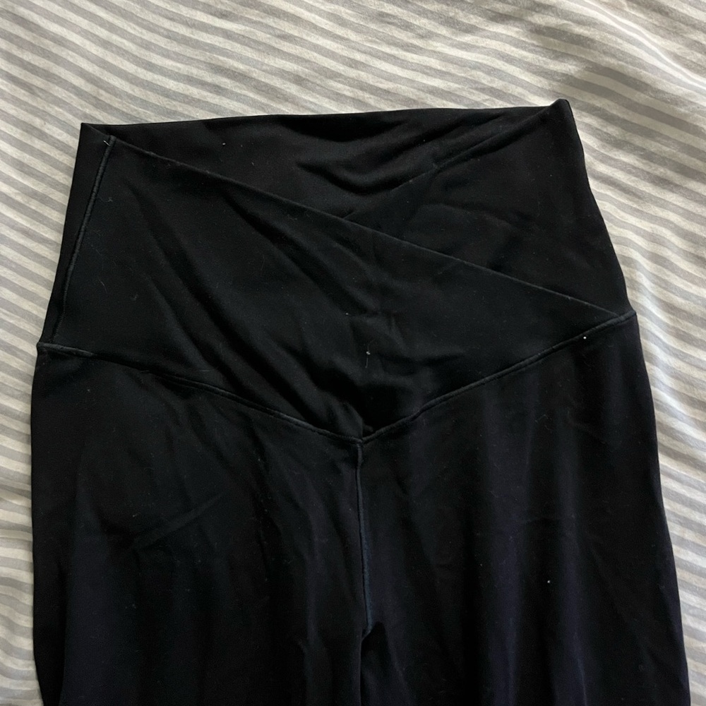 Aerie — Real Me High Waisted Crossover Rib Super Flare Leggings